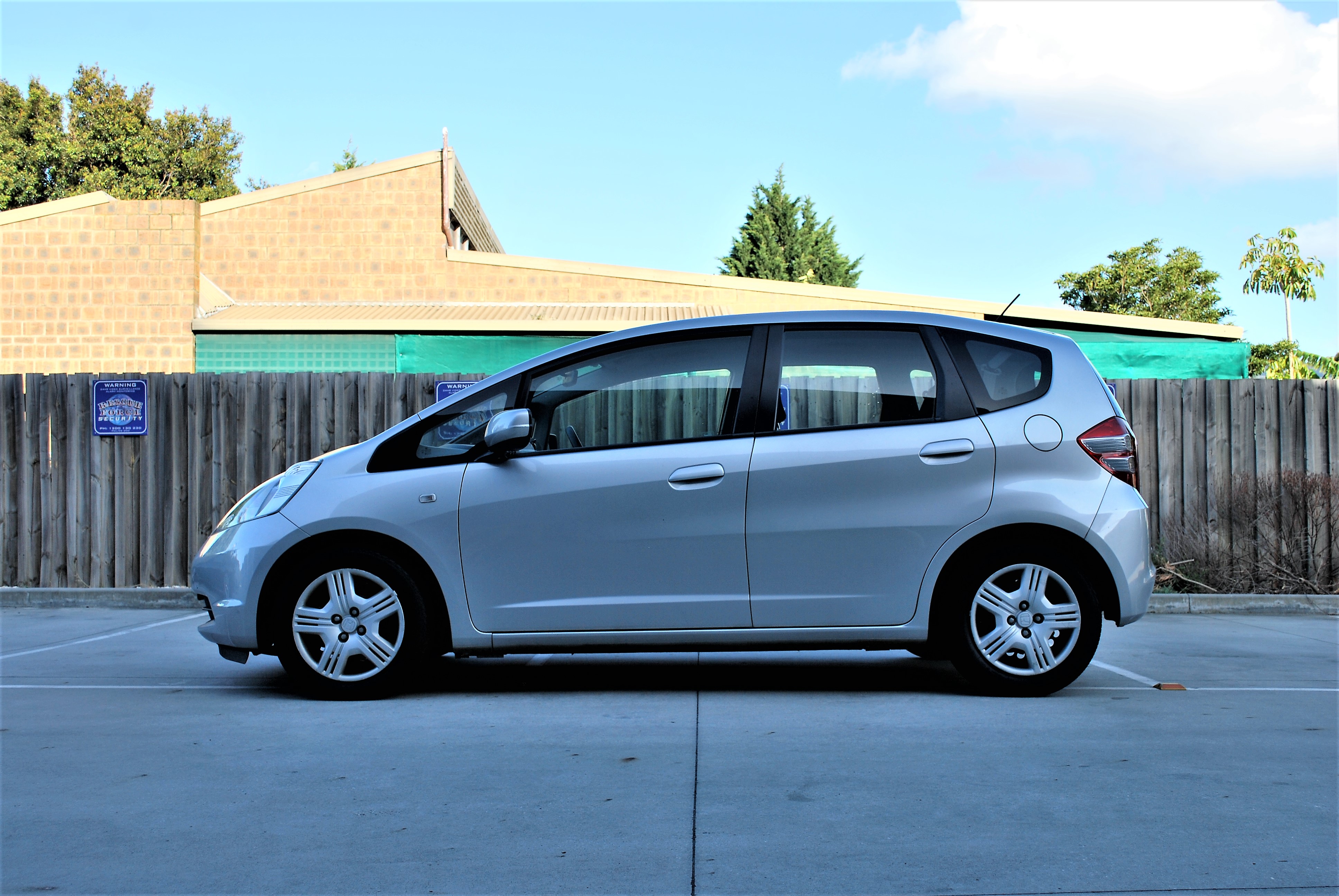 2009 Honda Jazz Hatchback – Find Me Cars