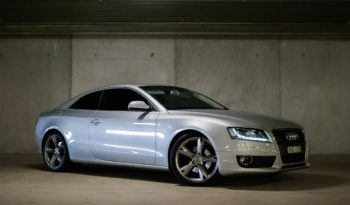 2009 AUDI A5 2.0T Quattro Coupe full