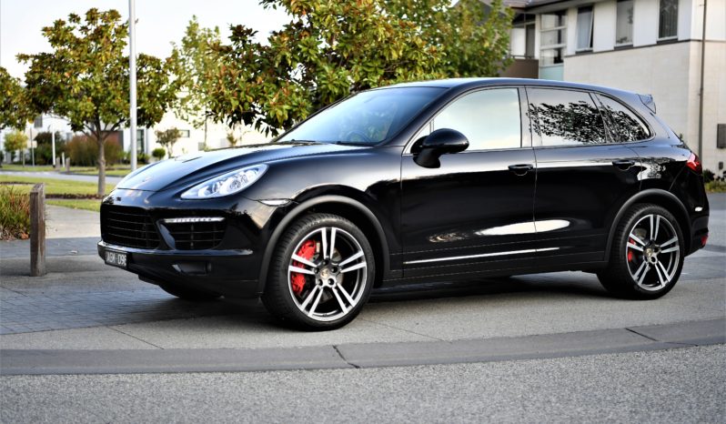 2011 Porsche Cayenne Turbo full