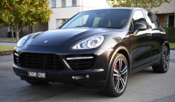 2011 Porsche Cayenne Turbo full