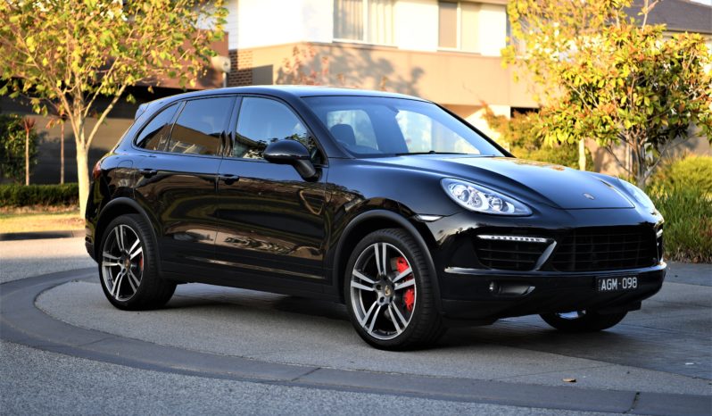 2011 Porsche Cayenne Turbo full