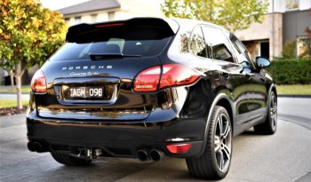 2011 Porsche Cayenne Turbo full