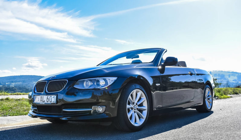 2010 BMW 330d Convertible E93 full