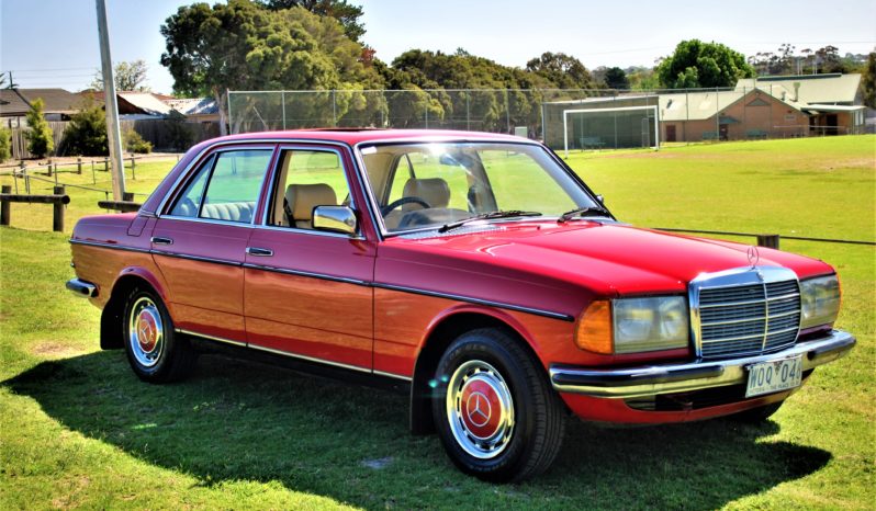 1981 Mercedes-Benz 280E W123 full