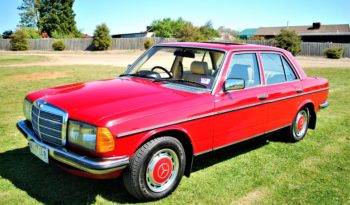 1981 Mercedes-Benz 280E W123 full