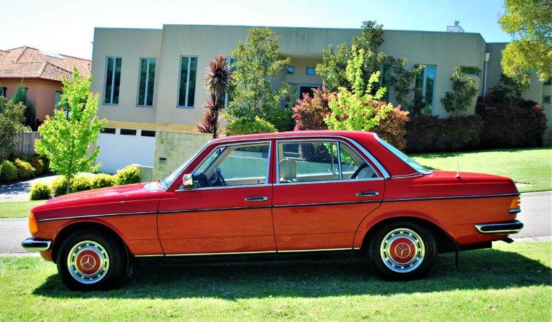 1981 Mercedes-Benz 280E W123 full