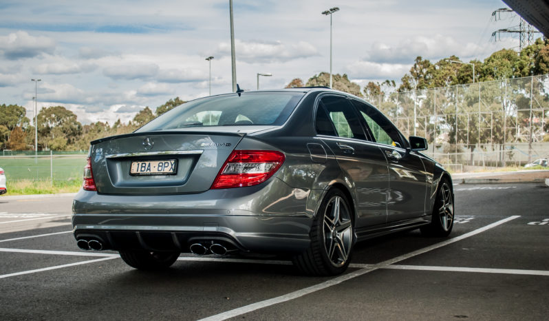 2009 Mercedes-Benz C63 AMG full