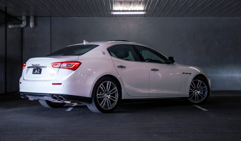 2016 Maserati Ghibli full