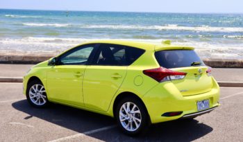 2015 Toyota Corolla Accent Sports full