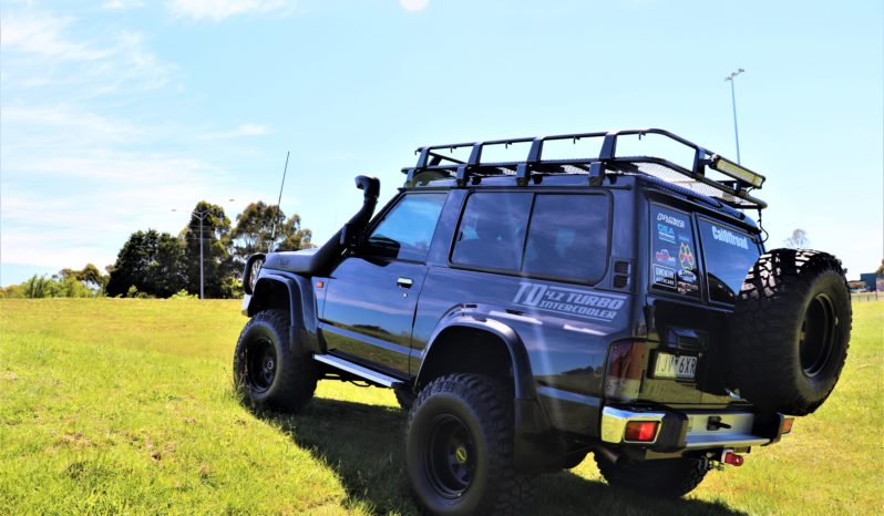 1994 Nissan Patrol GQ ST SWB full