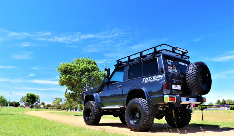 1994 Nissan Patrol GQ ST SWB full