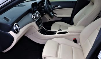 2018 Mercedes-Benz CLA200 Sedan Auto C117 full