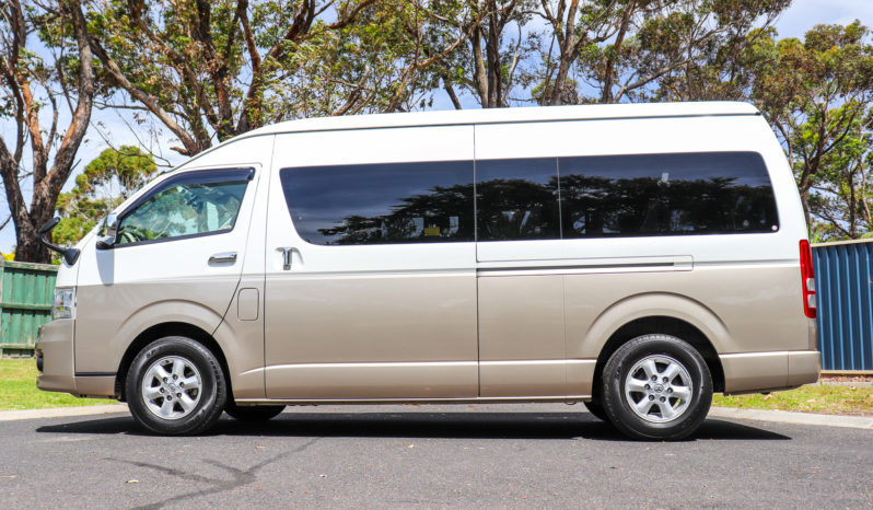 2012 Toyota Hiace Grand Cabin LWB Auto full